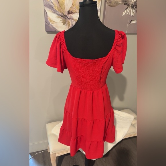 Elegant Red Women's Dress - Picture 2 of 4